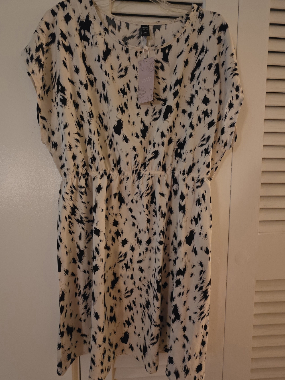 Short Sleeve Black & Cream Printed Midi Dress